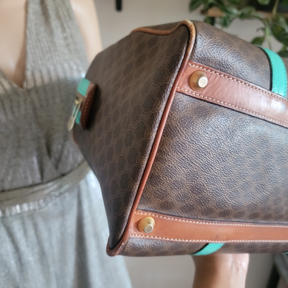 Firm✅️ Authentic Vintage Celine Handbag - Picture 9 of 17